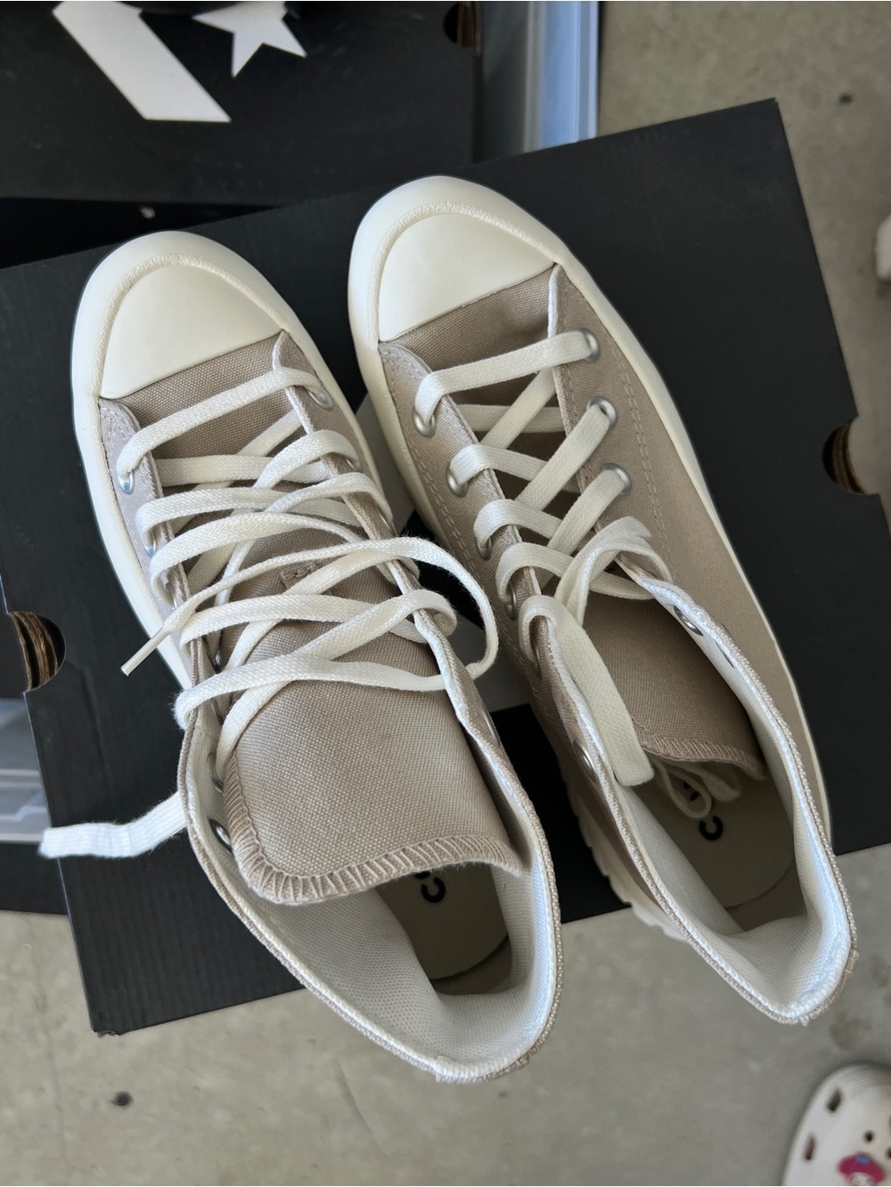 Converse Chuck Taylor All Star Lugged 2.0 platform sneakers - beach stone - Picture 5 of 8